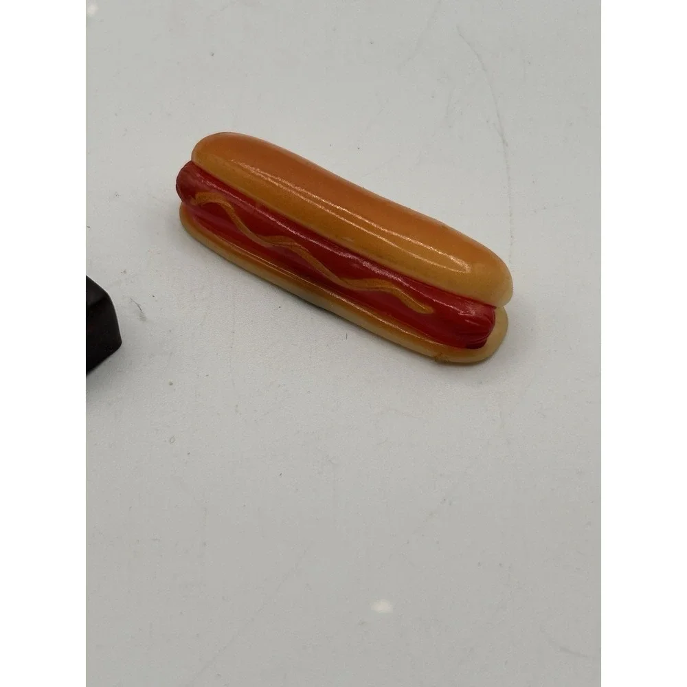 The Unbranded Brand vtg hamburger